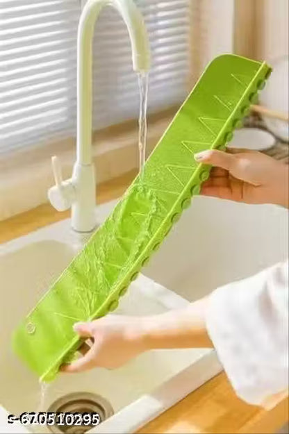 Kitchen Sink Splash Guard